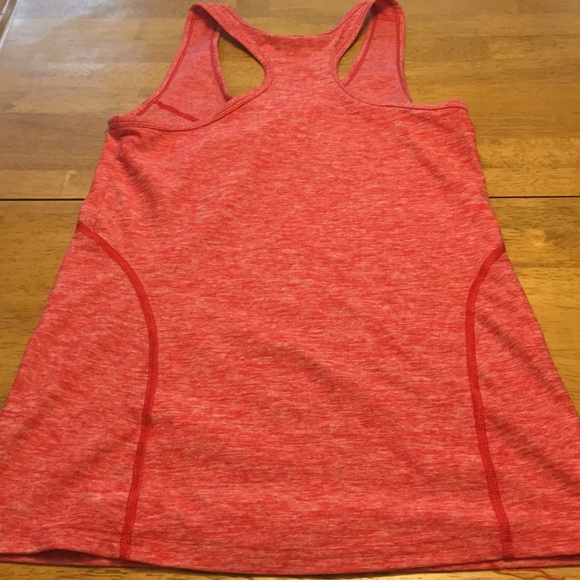 Oiselle Tank - Picture 3 of 5